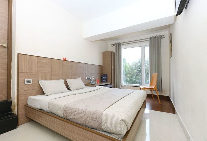 Hotel Oyo 4943 Near Bus Stand 14