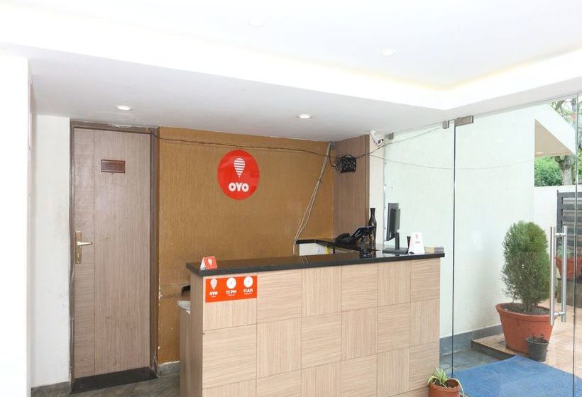 Hotel Oyo 4943 Near Bus Stand 2