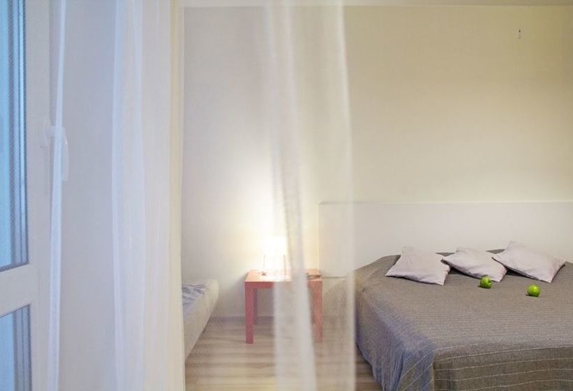 Apartments Etazhi At Soboleva 1