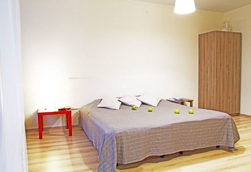 Apartments Etazhi At Soboleva 11