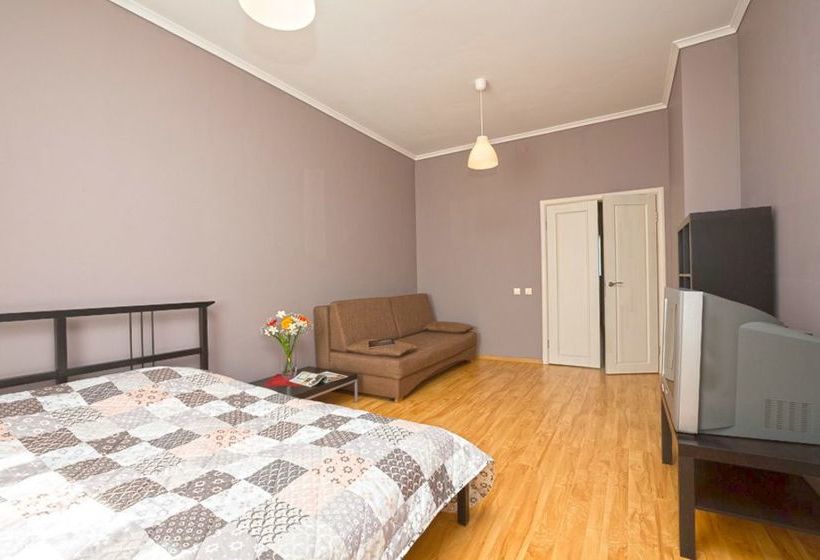 Apartment Etazhy Sheynkmana Kuybysheva 14