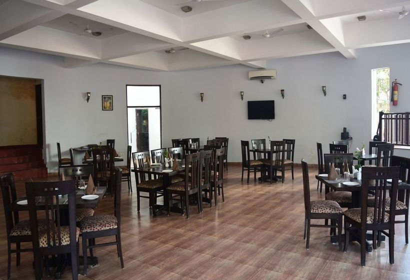 Hotel Oyo 3069 Garjiya 17