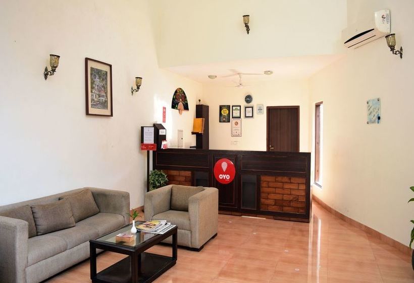 Hotel Oyo 3069 Garjiya 2