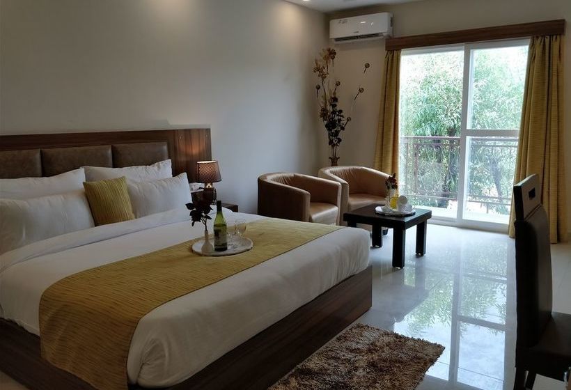 Hotel D'polo Club & Spa Resort 5