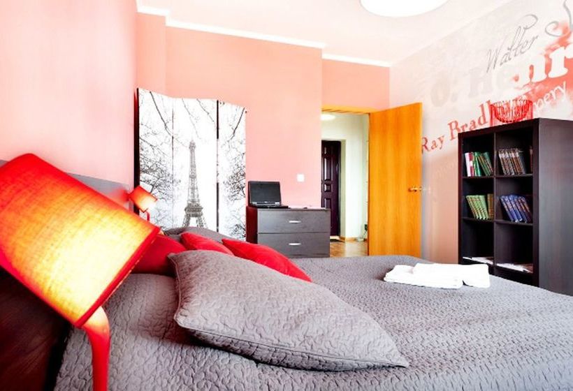 Apartment Etazhy Mashinistov 13