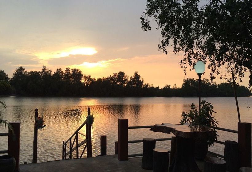 Hotel Baan Naituek Homestay 18