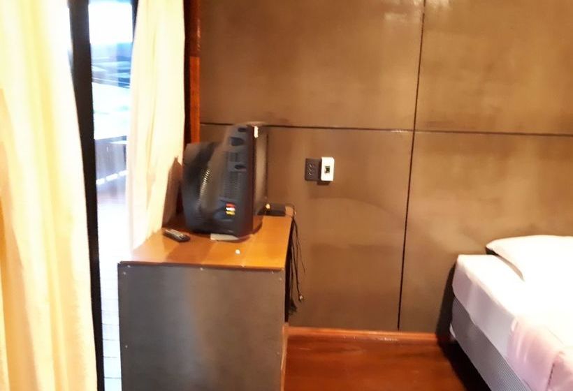 Hotel Baansuankamnun Montree 1