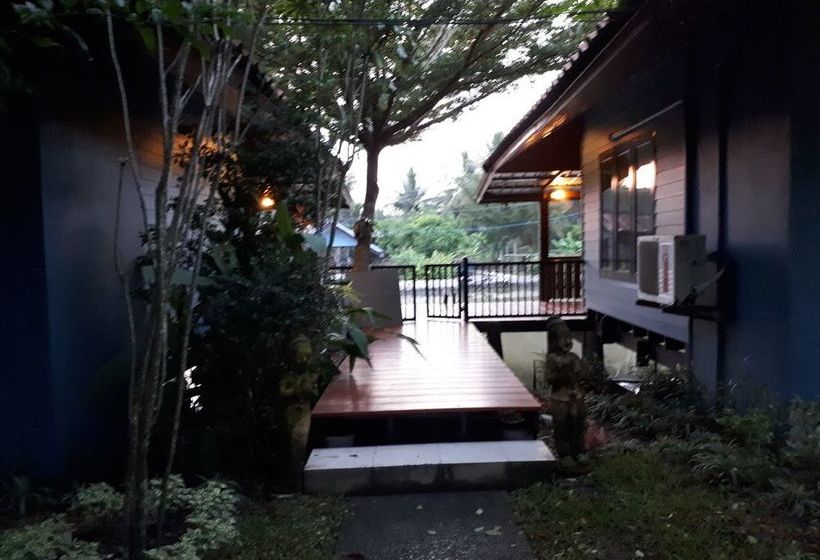 Hotel Baansuankamnun Montree 13