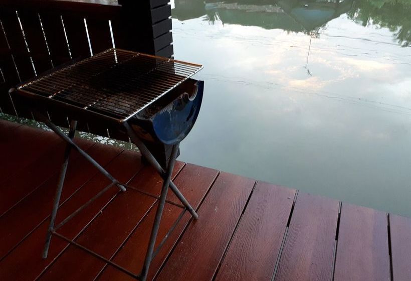 Hotel Baansuankamnun Montree 15