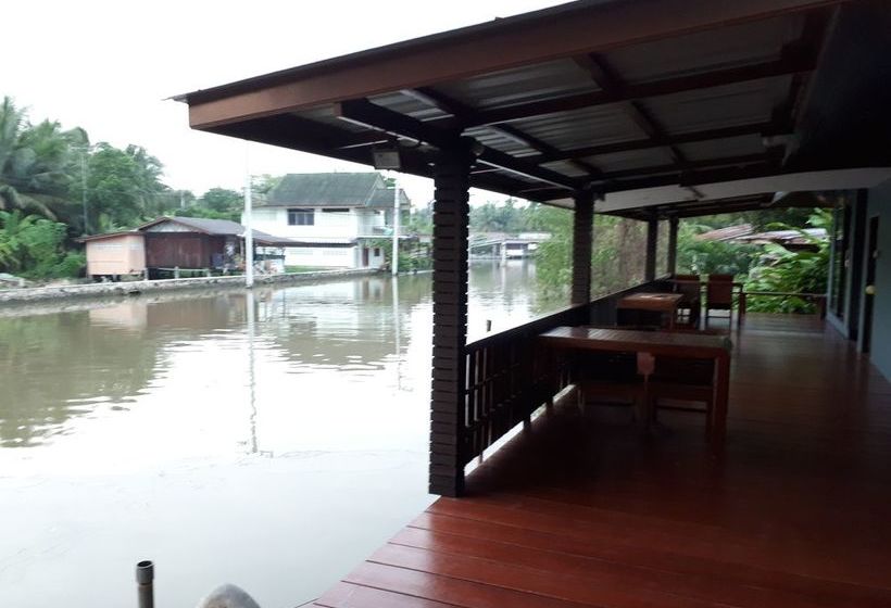 Hotel Baansuankamnun Montree 6