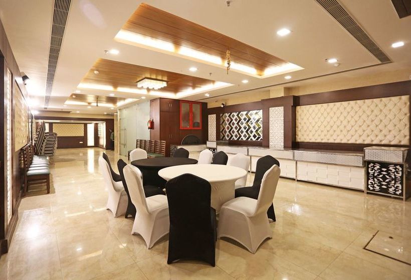 Oyo 5614 Hotel Rolex Inn 14