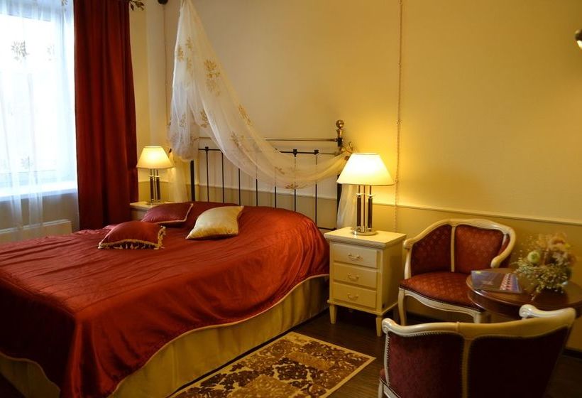 The Old Times Hotel & Hostel Sverdlovsk