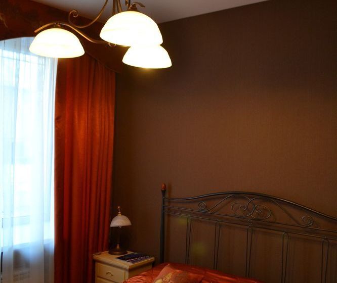 The Old Times Hotel & Hostel 15