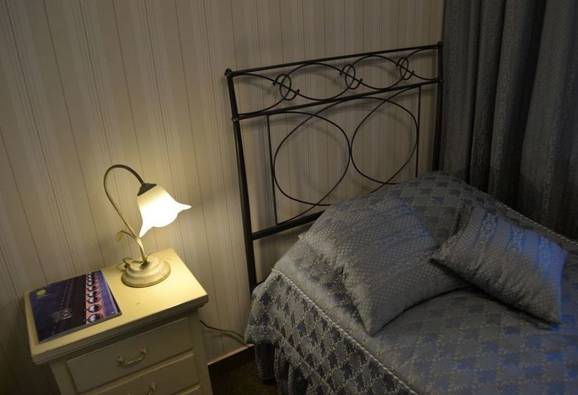 The Old Times Hotel & Hostel 6