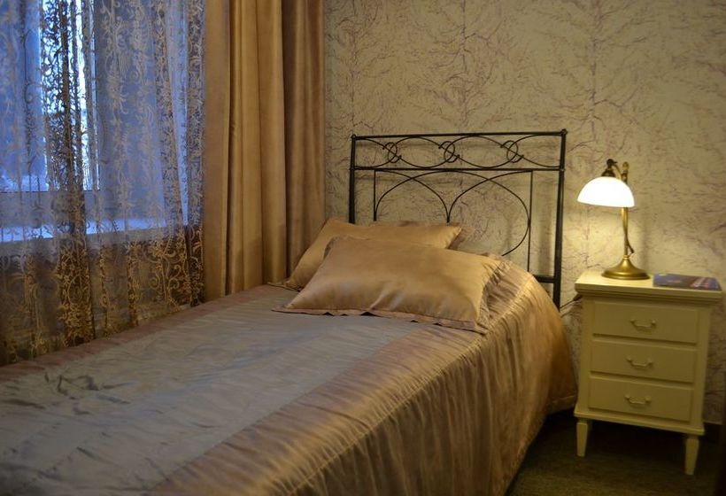 The Old Times Hotel & Hostel 7