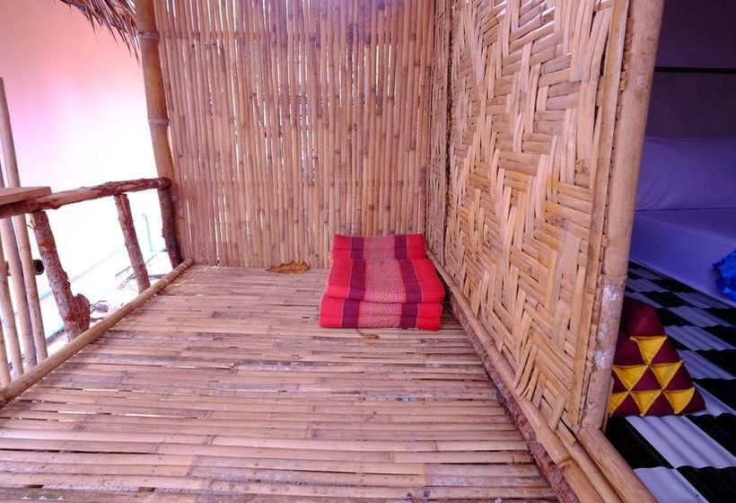 Hotel Captain Yut's Bungalows 11