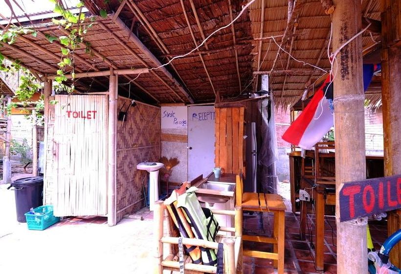 Hotel Captain Yut's Bungalows 16