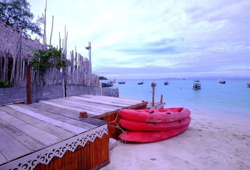 Hotel Captain Yut's Bungalows 19