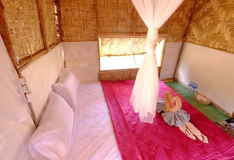 Hotel Captain Yut's Bungalows 6