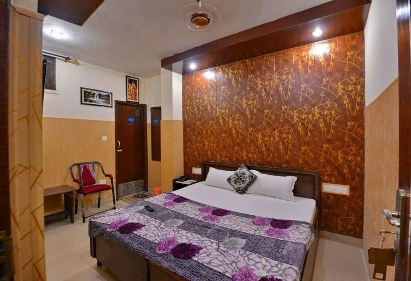 Hotel Dharam Villa 4