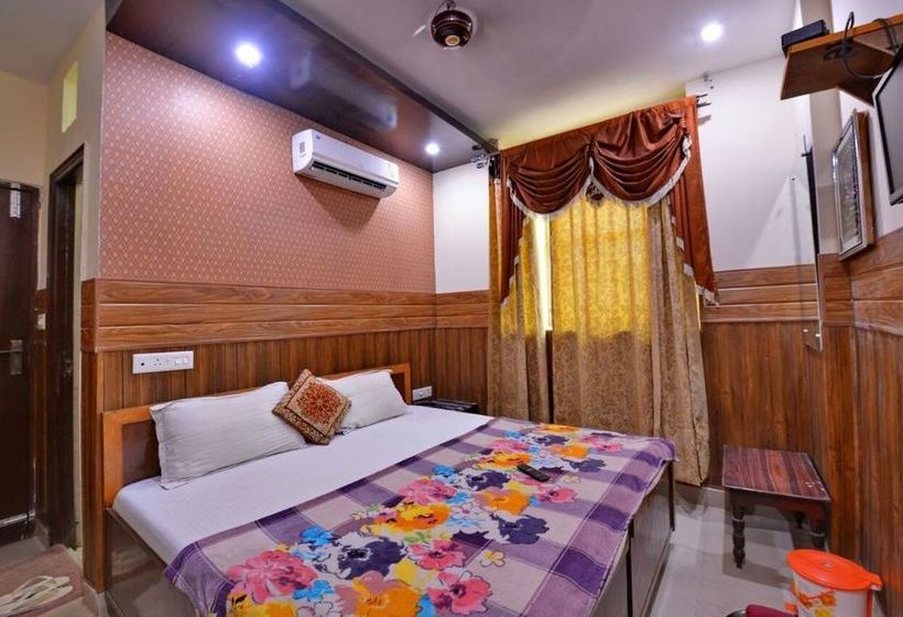 Hotel Dharam Villa 5