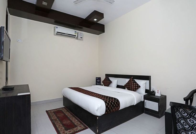 Hotel Sk International 18