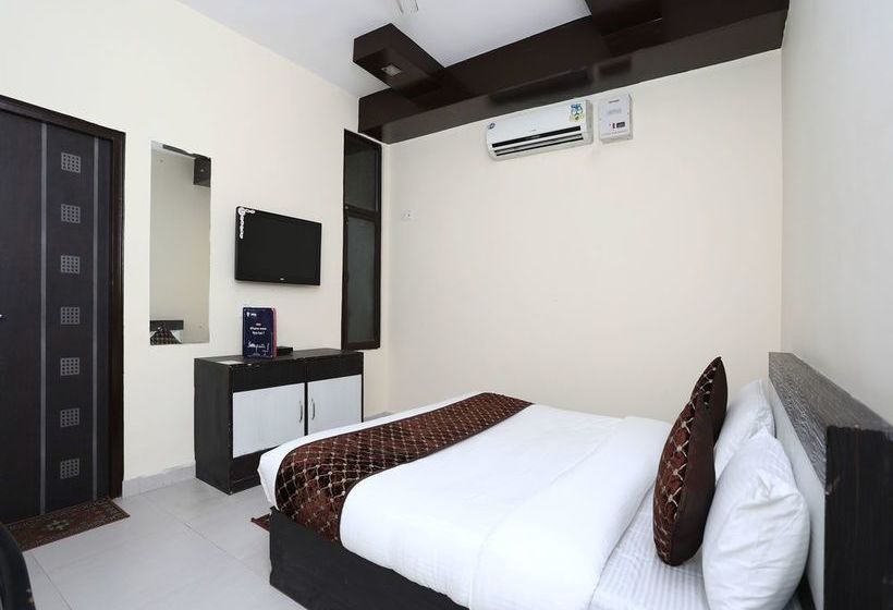 Hotel Sk International 9