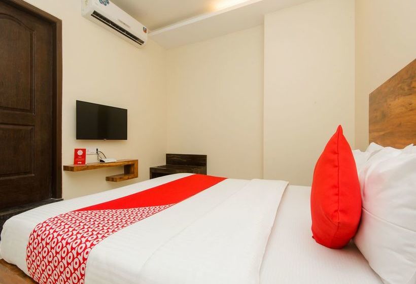 Hotel Sai Comforts 10