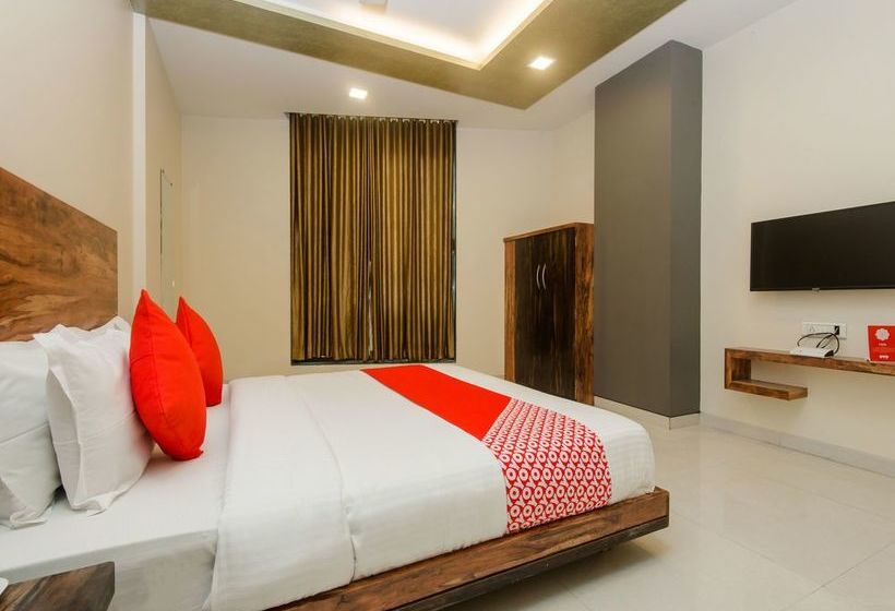 Hotel Sai Comforts 15