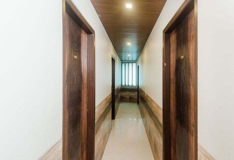 Hotel Sai Comforts 18