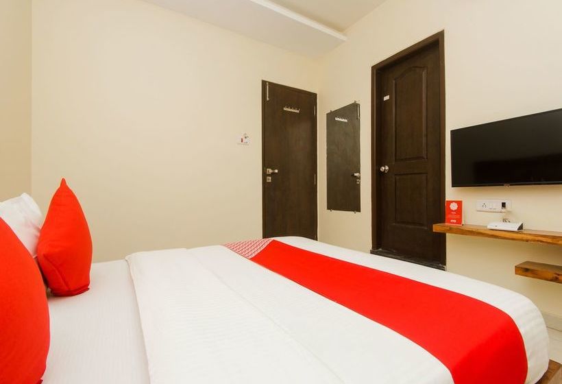 Hotel Sai Comforts 9