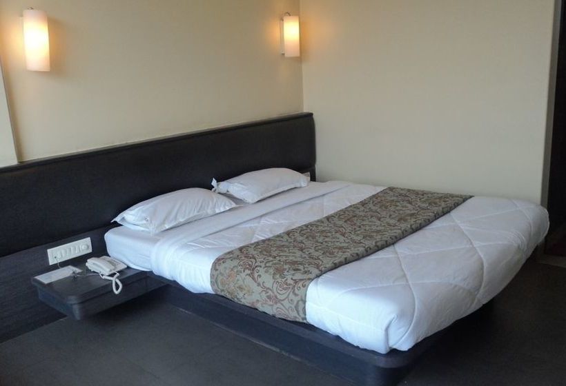 Hotel The Royal Hills 19