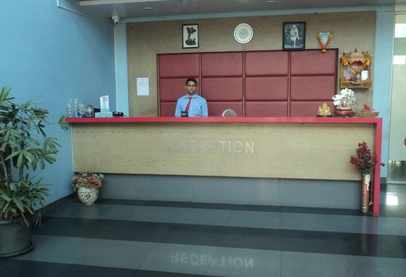 Hotel The Royal Hills 2