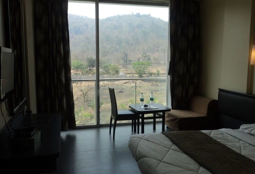 Hotel The Royal Hills 7