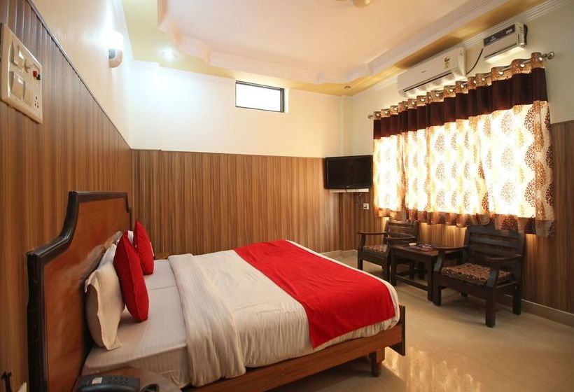 Oyo 1811 Hotel Leisure Palace 3