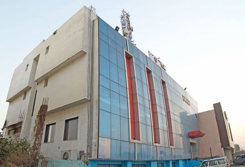 Oyo 4754 Hotel Center Point Rudrapur