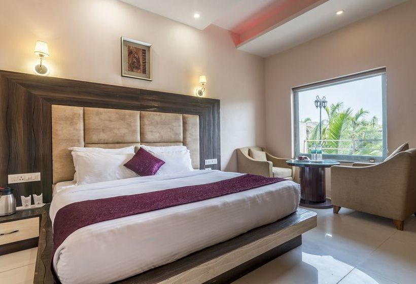 Resort Corbett The Grand 5