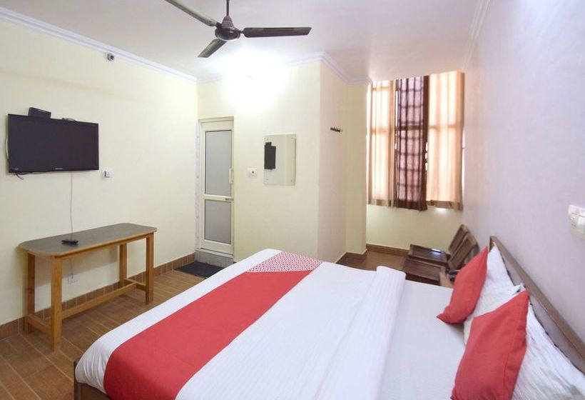 Hotel Highland Village Resort 12