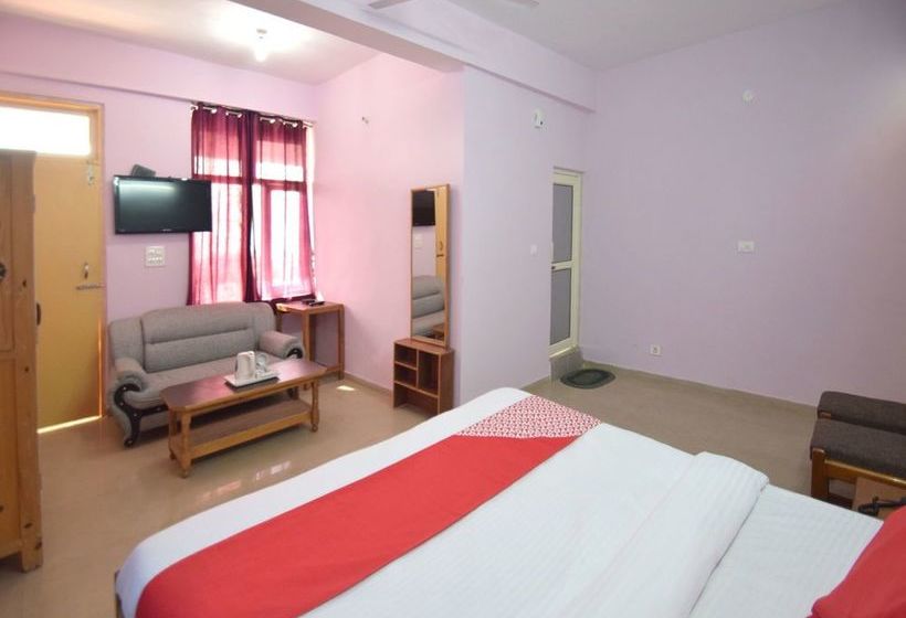 Hotel Highland Village Resort 9