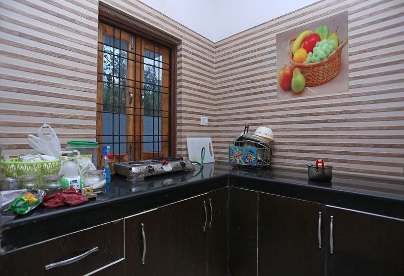 Oyo 11847 Home 2bhk Throwback Villa Nakuchiyatal 8