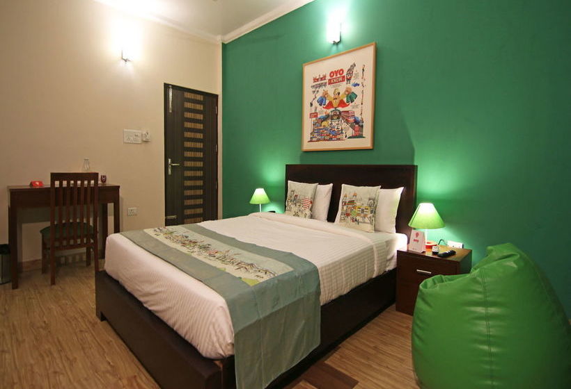 Hotel Oyo Flagship 516 Unitech Cyber Park 9