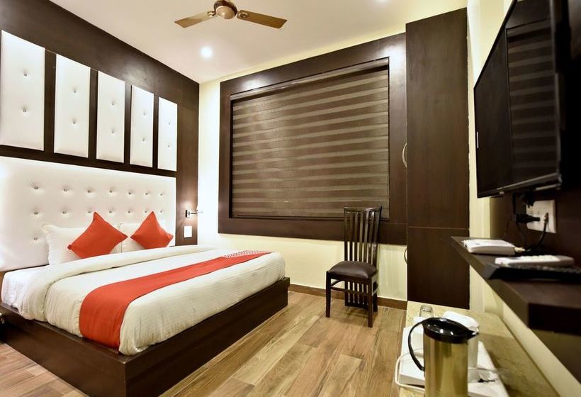 Hotel Mirage Residency 11