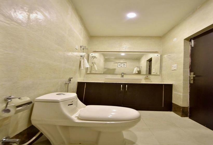 Hotel Mirage Residency 14