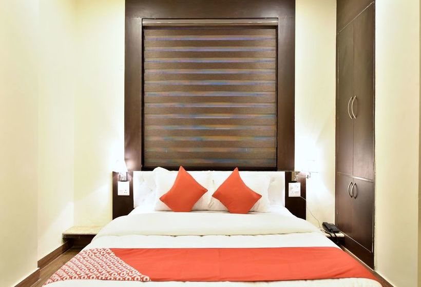 Hotel Mirage Residency 4