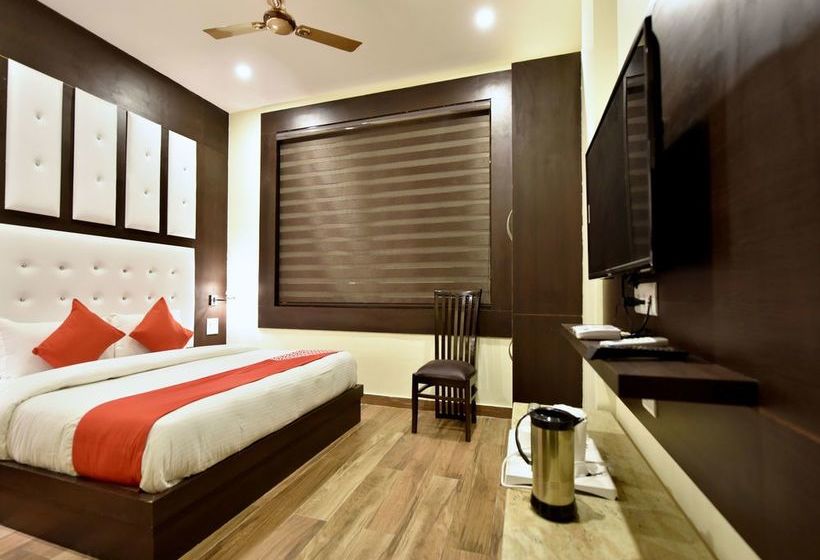 Hotel Mirage Residency 5