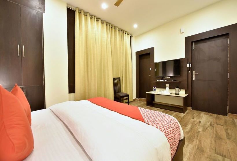 Hotel Mirage Residency 7