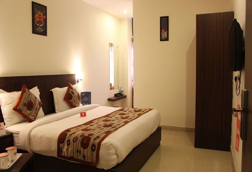 Hotel Lords Eco Inn 8