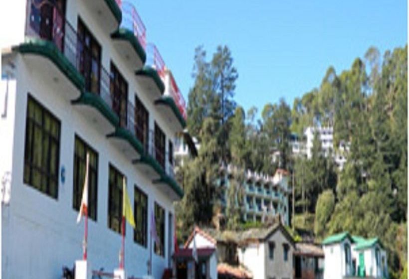 Hotel Sumit Kausani 8