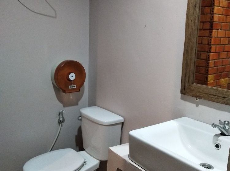 Hotel Honey Home Resort 9