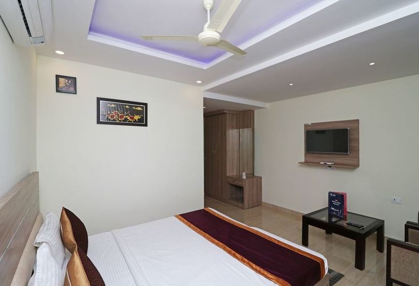 Hotel Oyo 13461 Green Valley 8